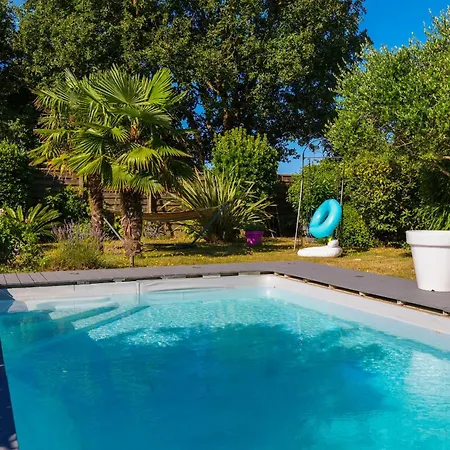 2-3 Personnes Piscine Partagee *